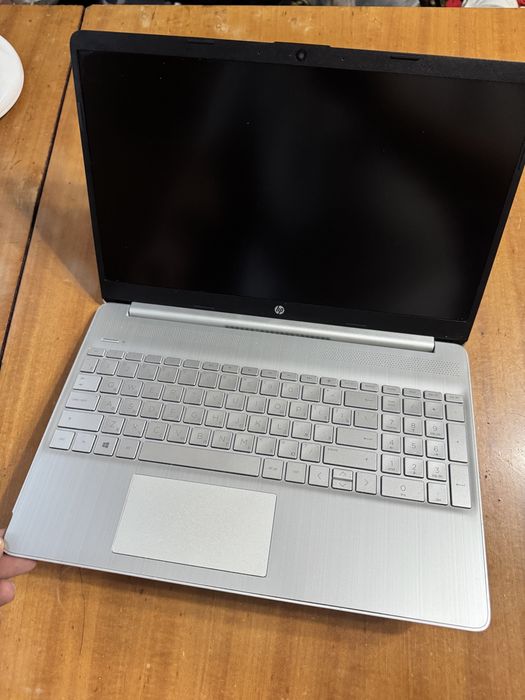 Продам hp 15sfq2050ur