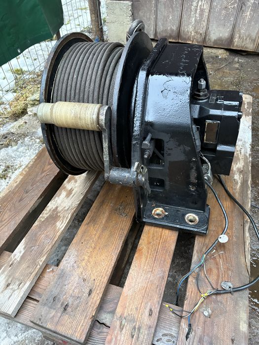 Troliu hidraulic macara 2.5T