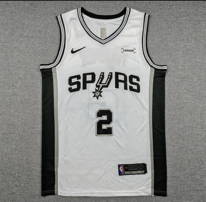 Maiouri de baschet cu San Antonio Spurs