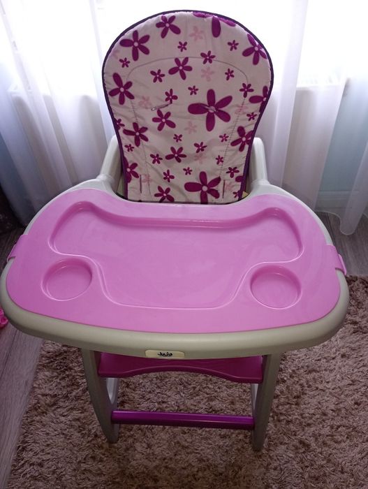 Scaun de masa 2 in 1 pt. bebelusi si copii