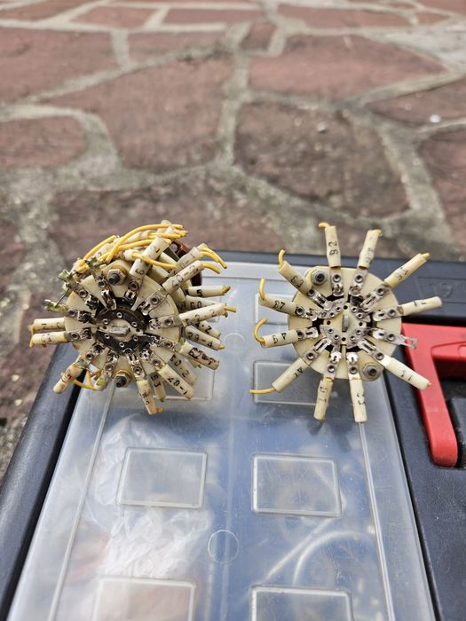 Продават се галетни превключватели