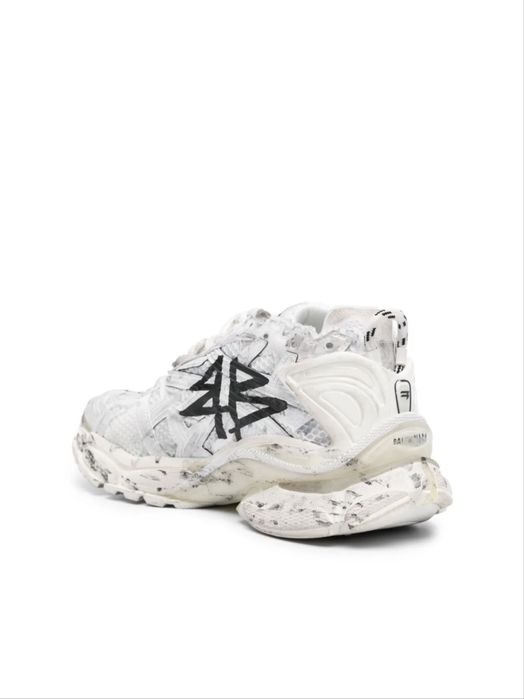 Balenciaga Runner Graffiti
