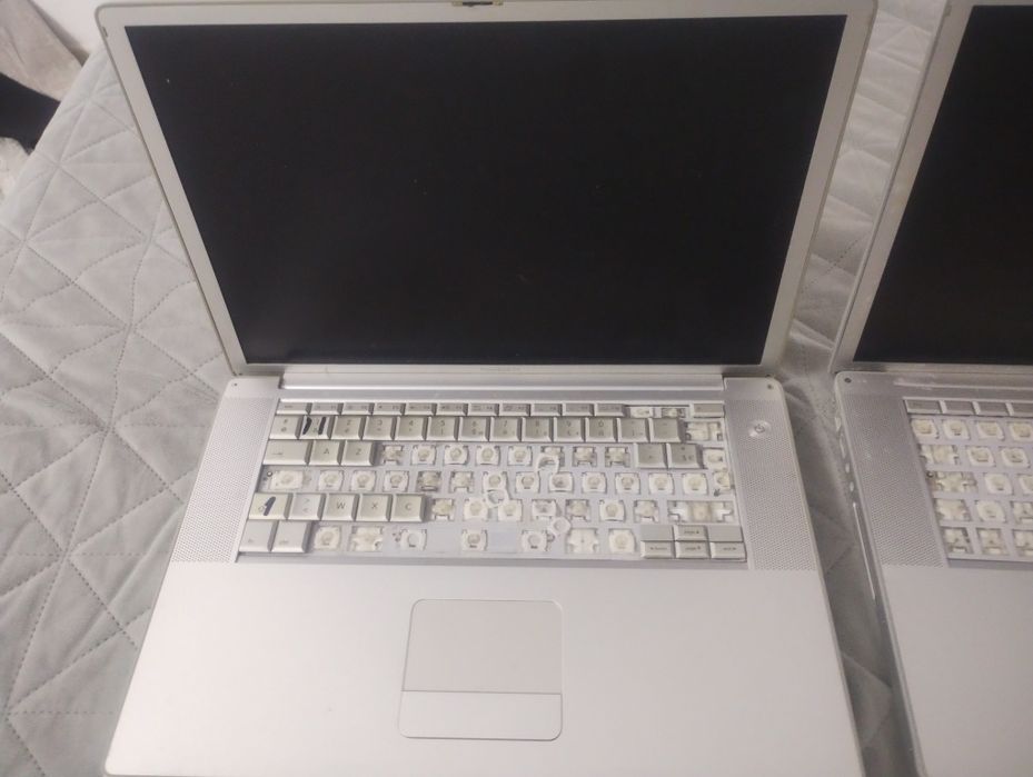 Лаптопи за части