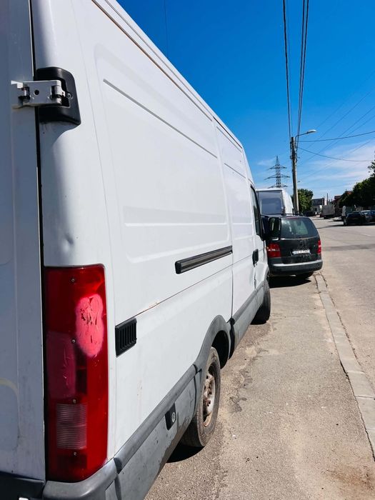 Vând iveco dayli an 2002