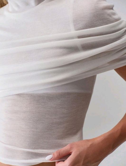 Дамска тениска 2 в 1 с къс ръкав със свалящ се мини шал