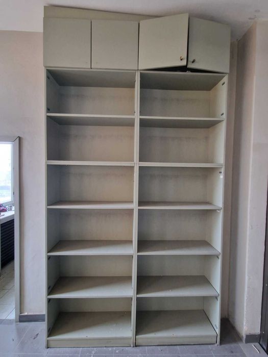 Офис мебели – модули за офис рафтове, гардероби, дивани