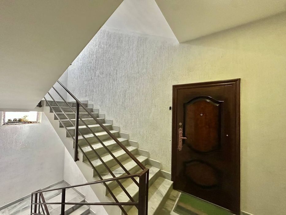 Uy sotiladi 2 x xonalik ipoteka boladi