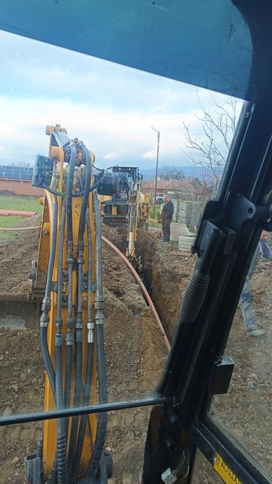 Miniexcavator lucrări de terasament