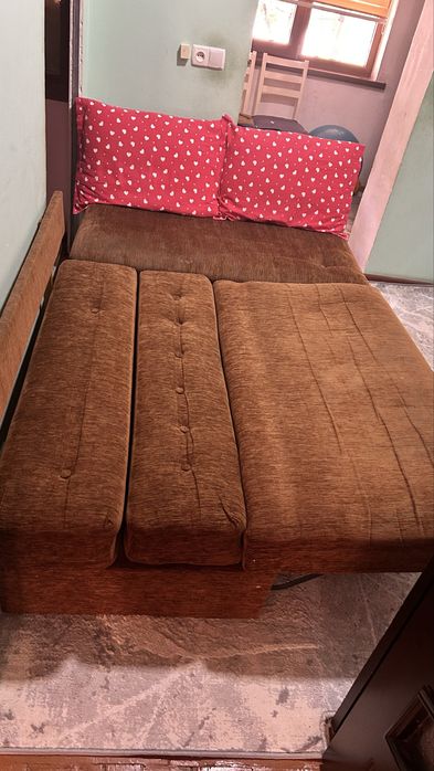 Икки кишилик диван сотилади