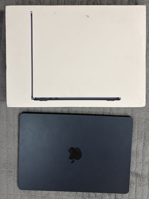 Macbook Air 13,6” M3 256/8 (2024) в идеале