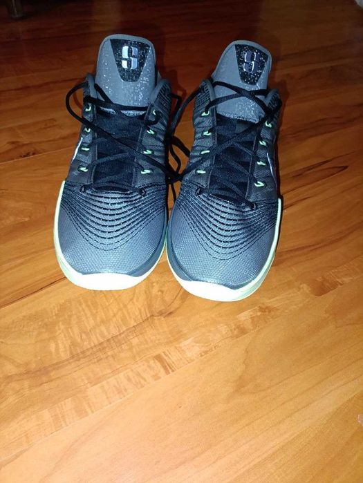 Великаны КРОССОВКИ !!! NIKE!!!