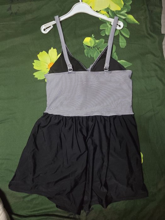 Продам новый купальник 46 размера