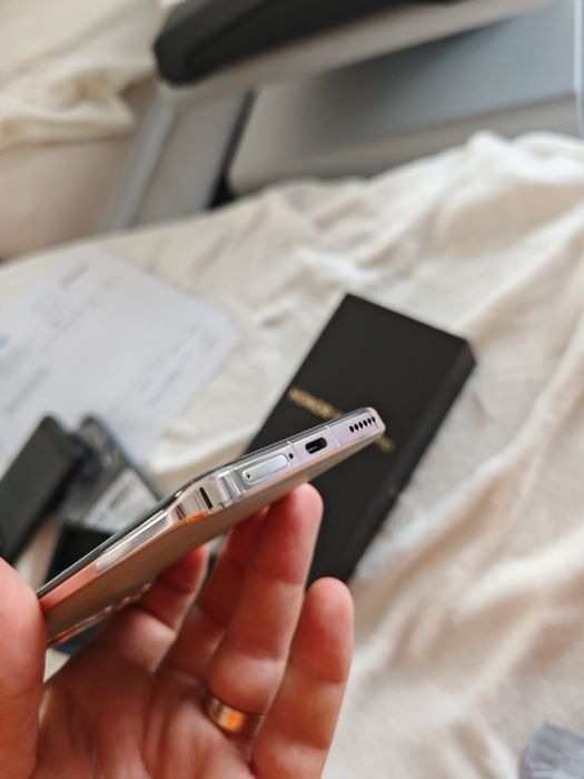 Vând Honor magic 6 pro + garanție Emag