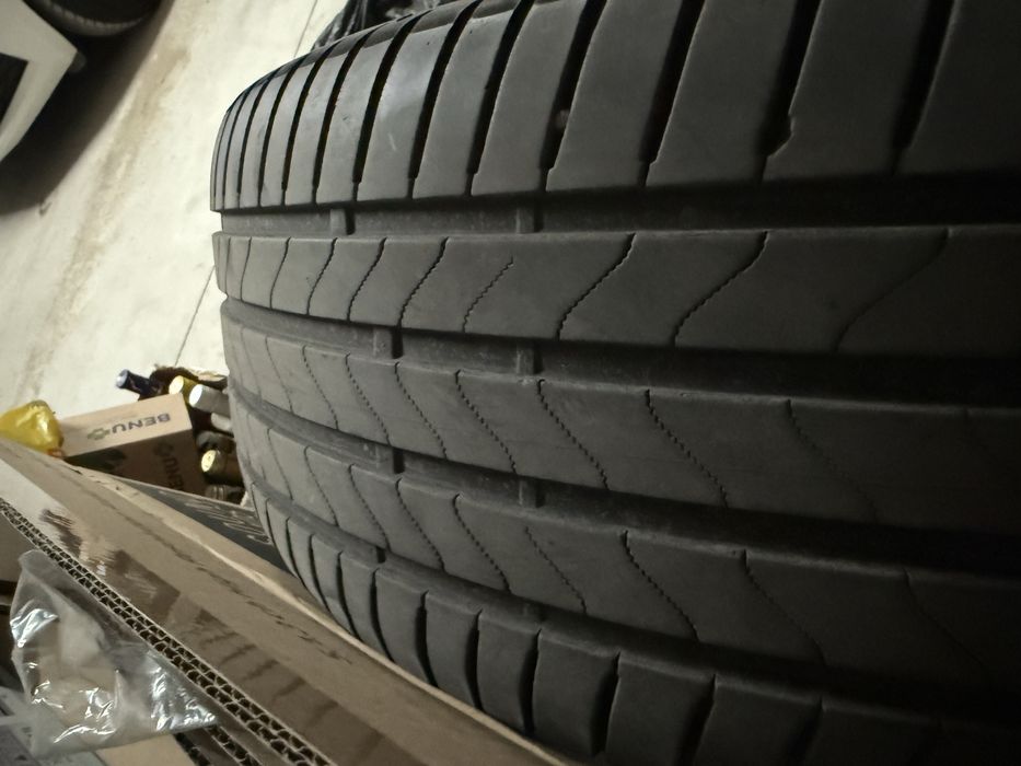 Летни гуми BRIDGESTONE 255/45/18 с джанти 5x120