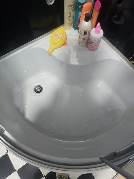 Dush kabina sotiladi