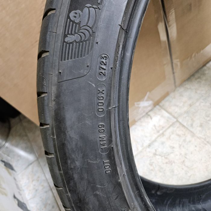 Michelin pilot sport 4s - dot 27/2023 - 23"