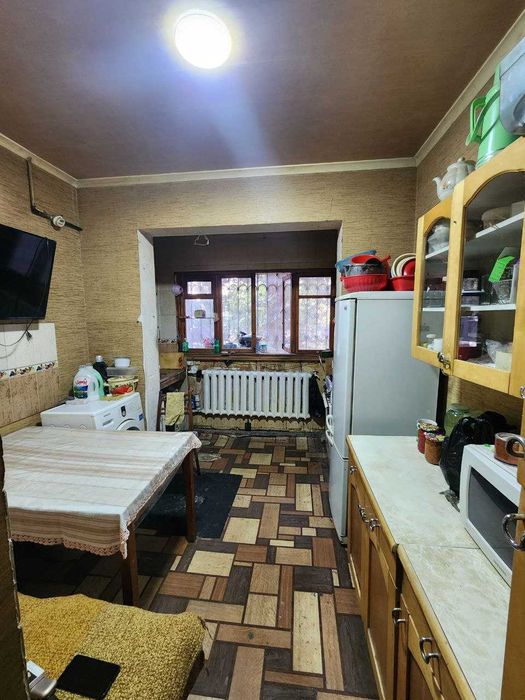 Юнуабад 4 Квартира 1 этаж 4 ком. 4 этаж. дома