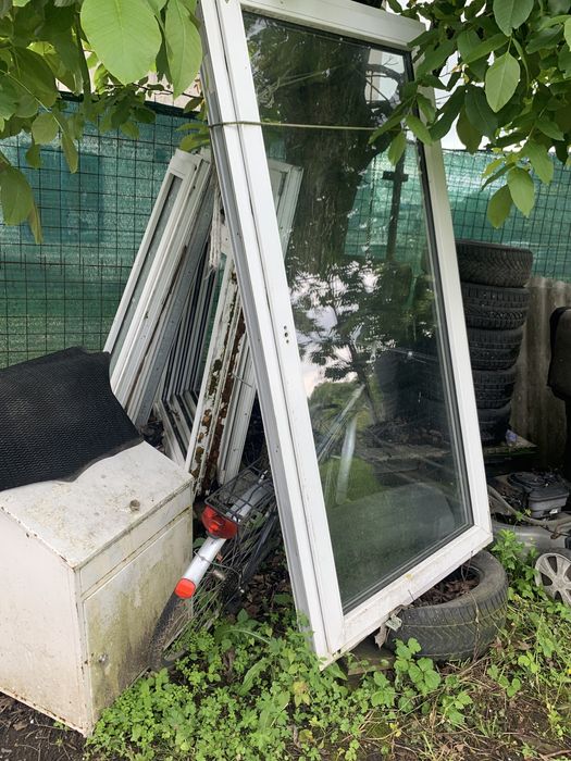 Geamuri termopane doua  bucati stare buna