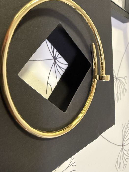 Дамска гривна тип Пирон