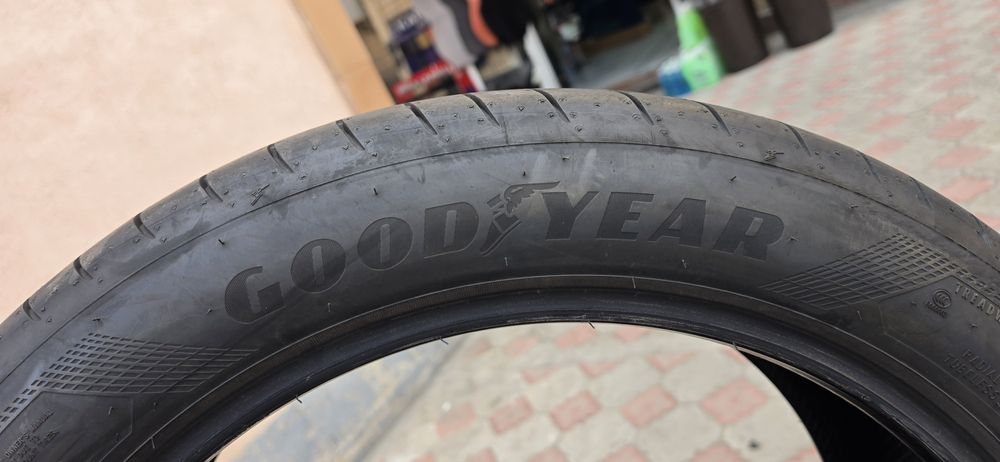 goodyear 255/45/20   mers/bmw/audi