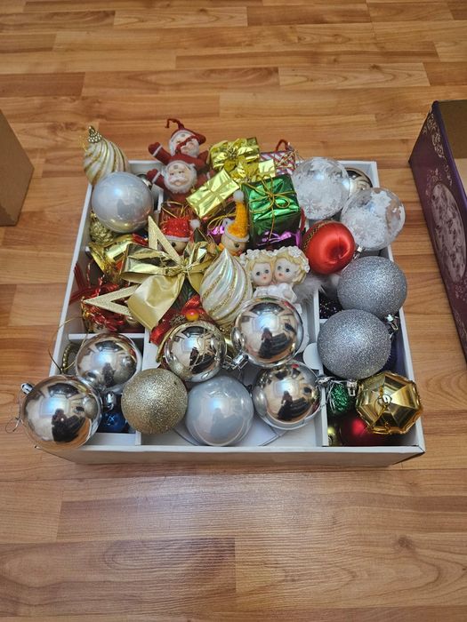 Новогодние игрушки