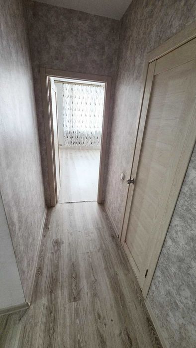 2к.мкр Береке 61кв.  на 2 этаже