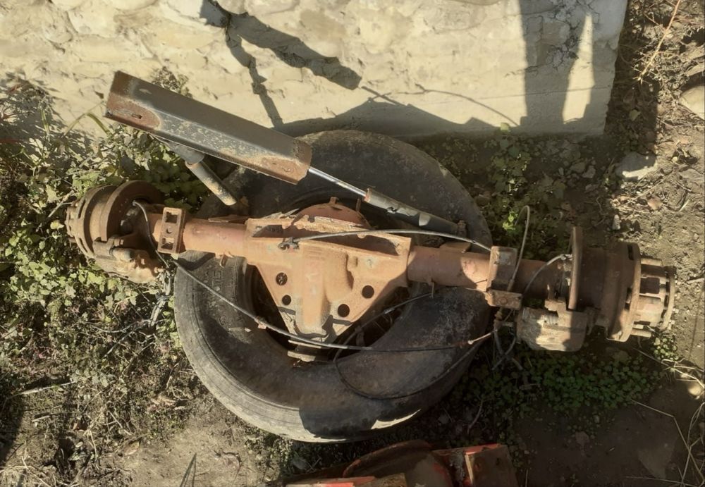 Punte spate de iveco