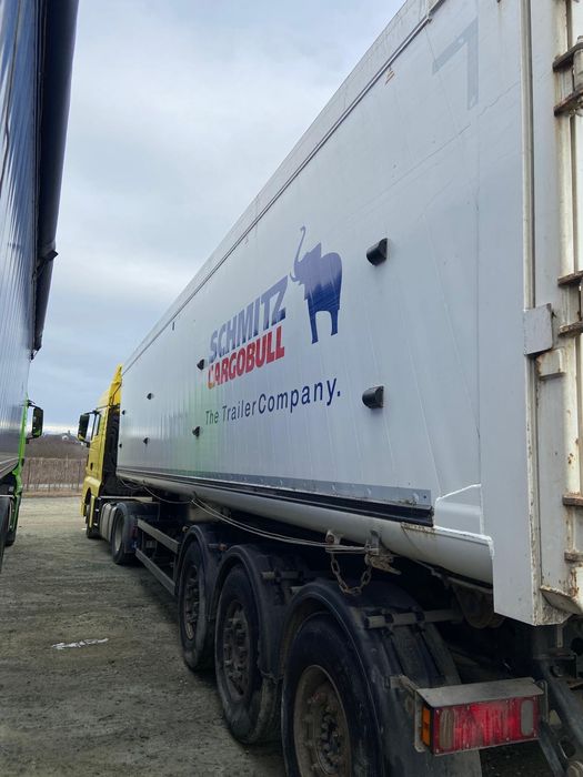 Vând semiremorci cerealele