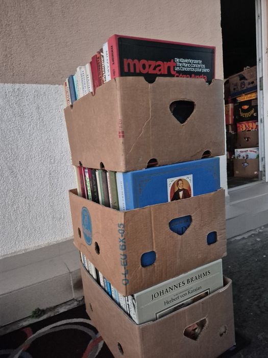 Vând Lot Discuri Vinil colectie 150lp in stare buna cu muzica clasică
