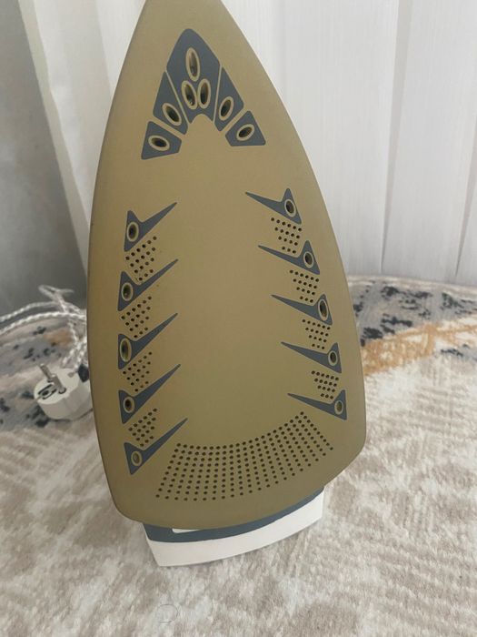 Утюг таурус, антипригарное покрытые