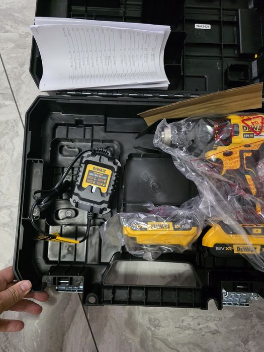 DeWALT Bormasina