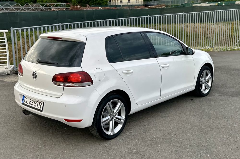 VOLKSWAGEN Golf 2010 — imagine 4