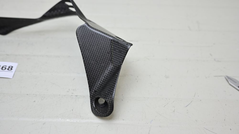 Aripa Aparatoare Lant Carbon Ducati Performance Panigale V4 2018 -