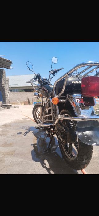 Мотоцикл сузуки…