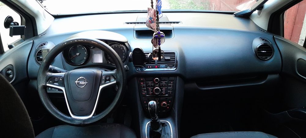Opel Meriva B 2011 Diesel  -VARIANTE