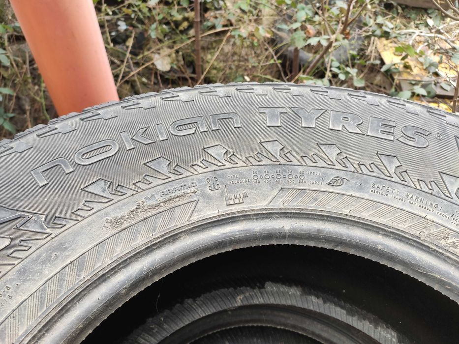 4бр Зимни гуми 265 75 16 - Nokian