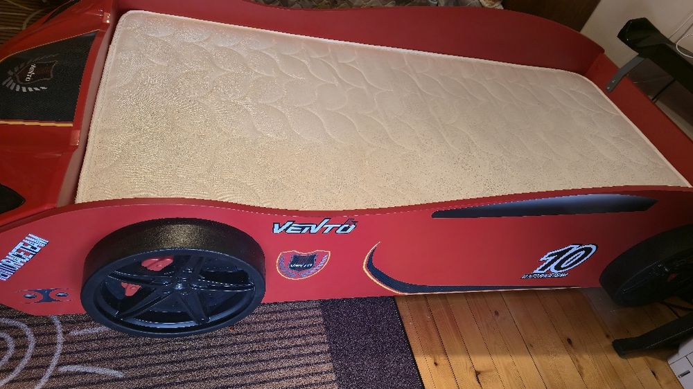 Детско легло тип кола