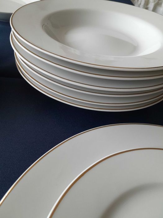 СЕРВИЗ ЗА ХРАНЕНЕ за 6 човека – 22 части