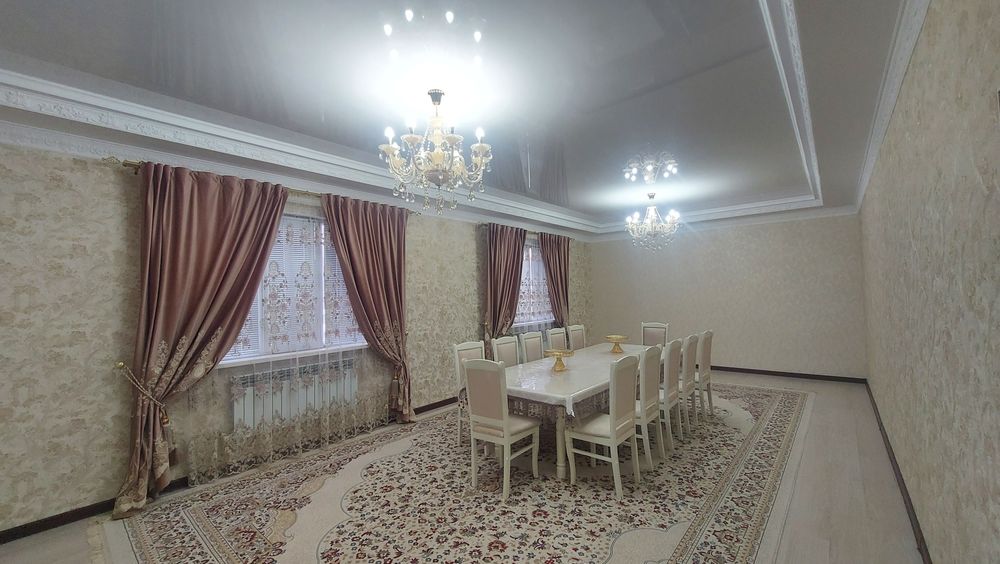 Продам двух этажный коттедж