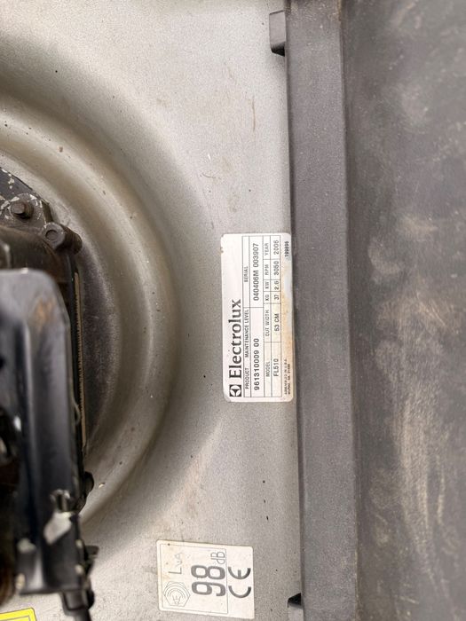 Косачка Electrolux Flymo