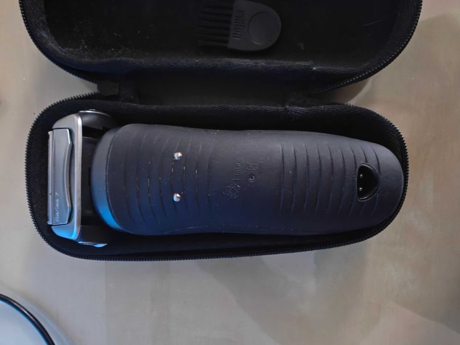 Aparat barbierit/ras Braun