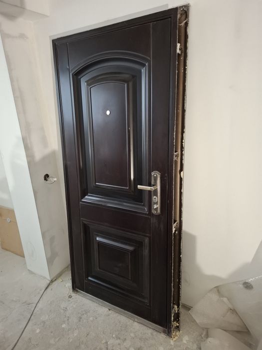 Входна врата много запазена