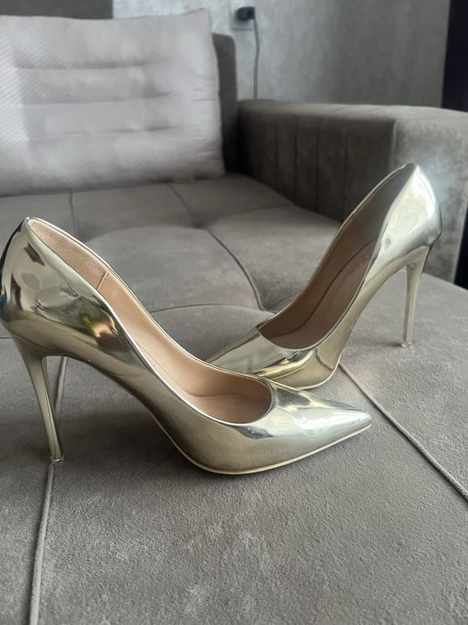 Платье Balmain  42-44 размера