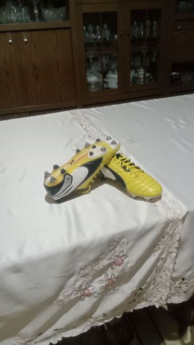 Футбольный бутсы оригинал