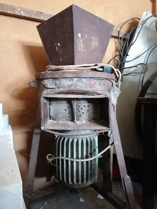 Фуражомелка работи перфектно