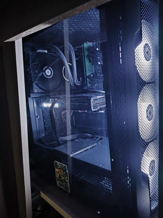 Компьютер  для работы и игр