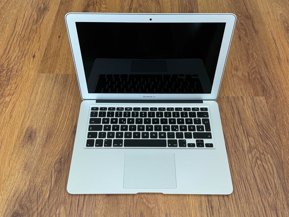 13.3' Core i5 Apple MacBook Air Mid 2017 8GB RAM/256GB SSD/Бат 5ч