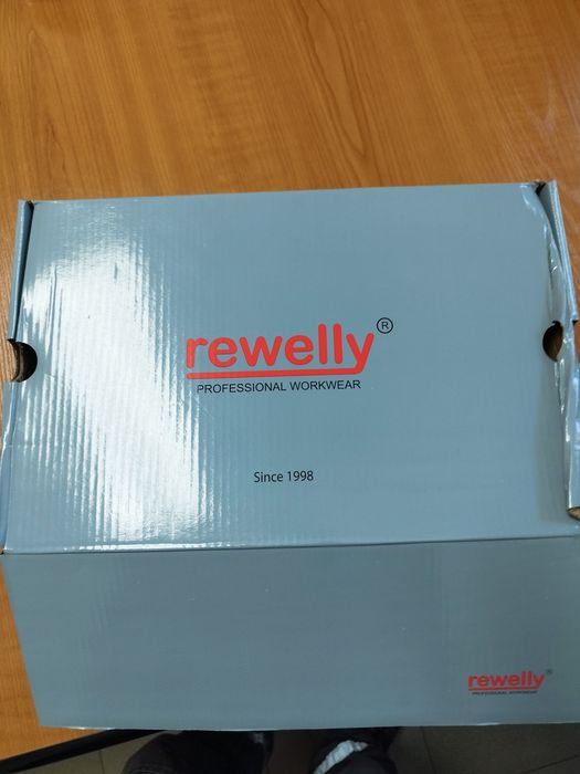 Работни обувки с бонбе