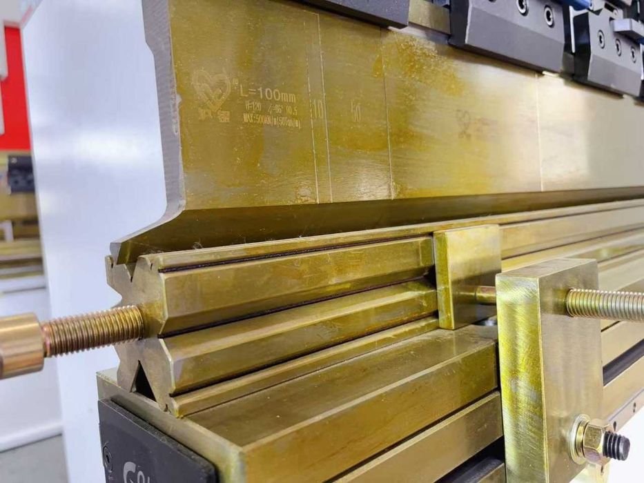 Листогиб 200T \ 3200Листогибочный пресс с ЧПУ