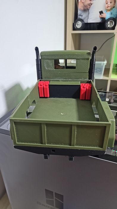 R. C     Automodel